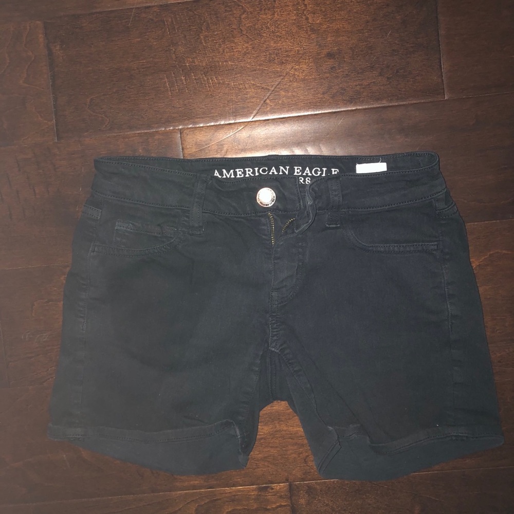 AMERICAN EAGLE BLACK JEANS SHORTS